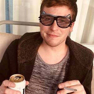 Meet your Posher, Tanner